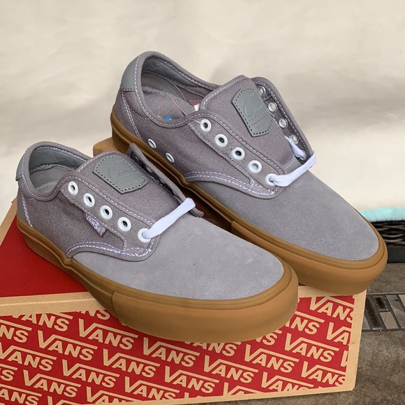 Vans Shoes - VANS CHIMA FERGUSON PRO FROST/GUM WMNS